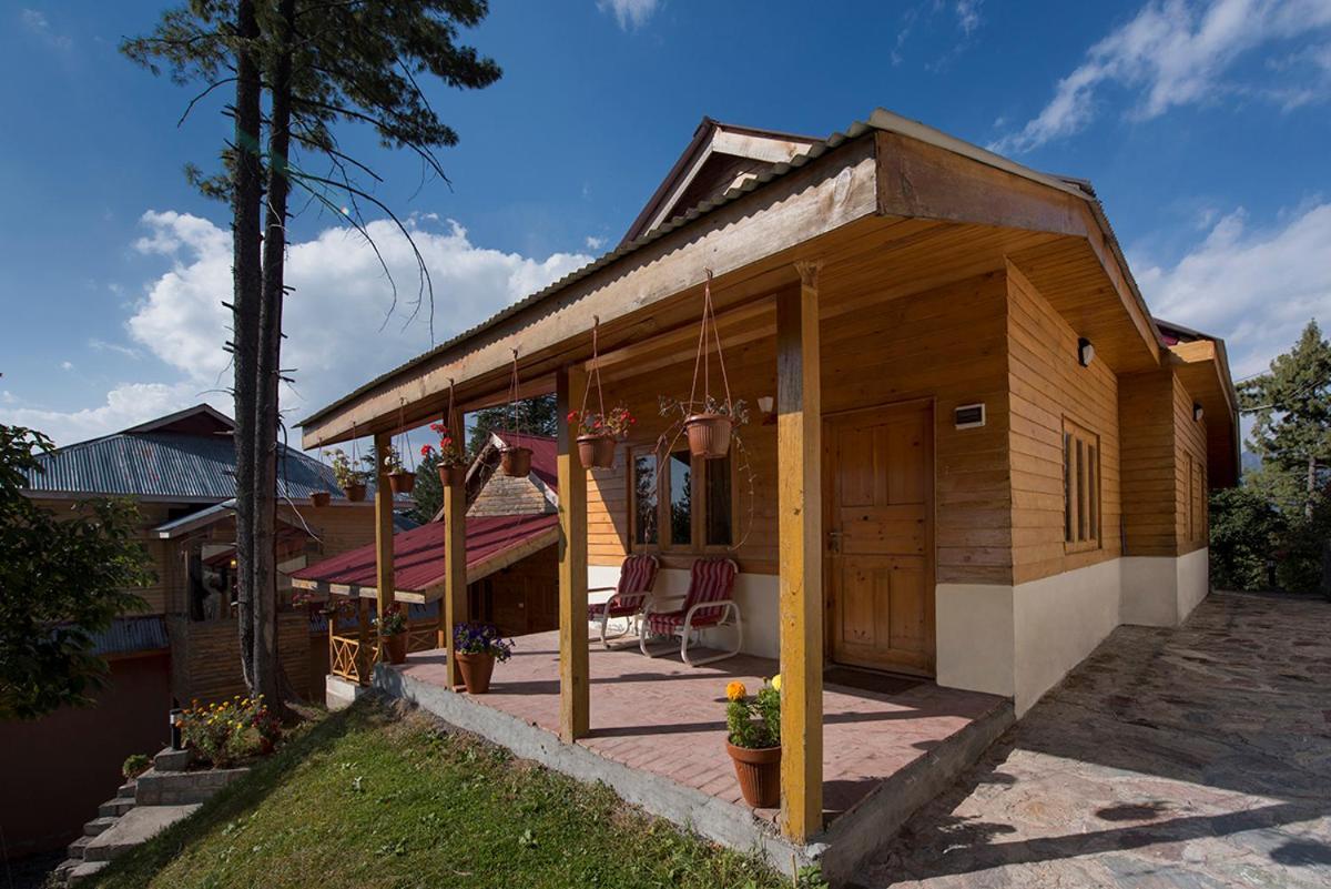 Arcadian Sprucewoods Hotel Shogran Bagian luar foto