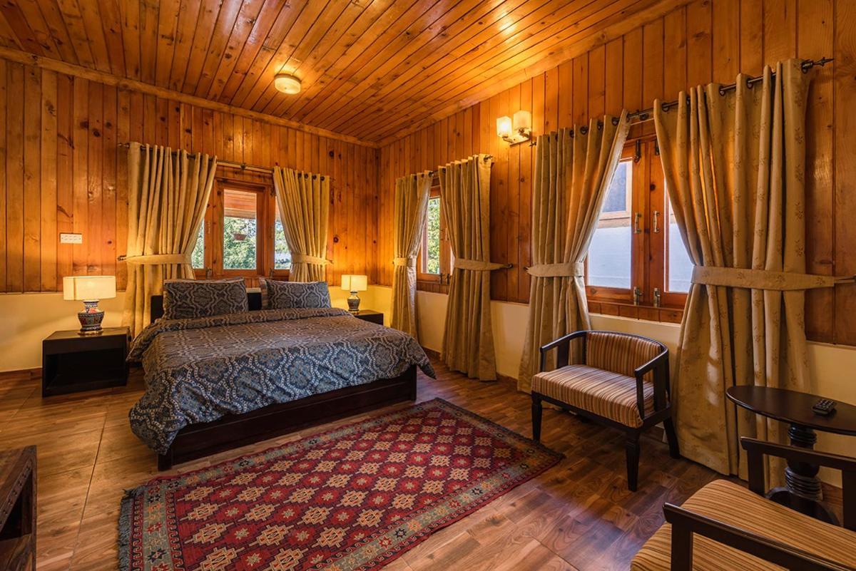 Arcadian Sprucewoods Hotel Shogran Bagian luar foto