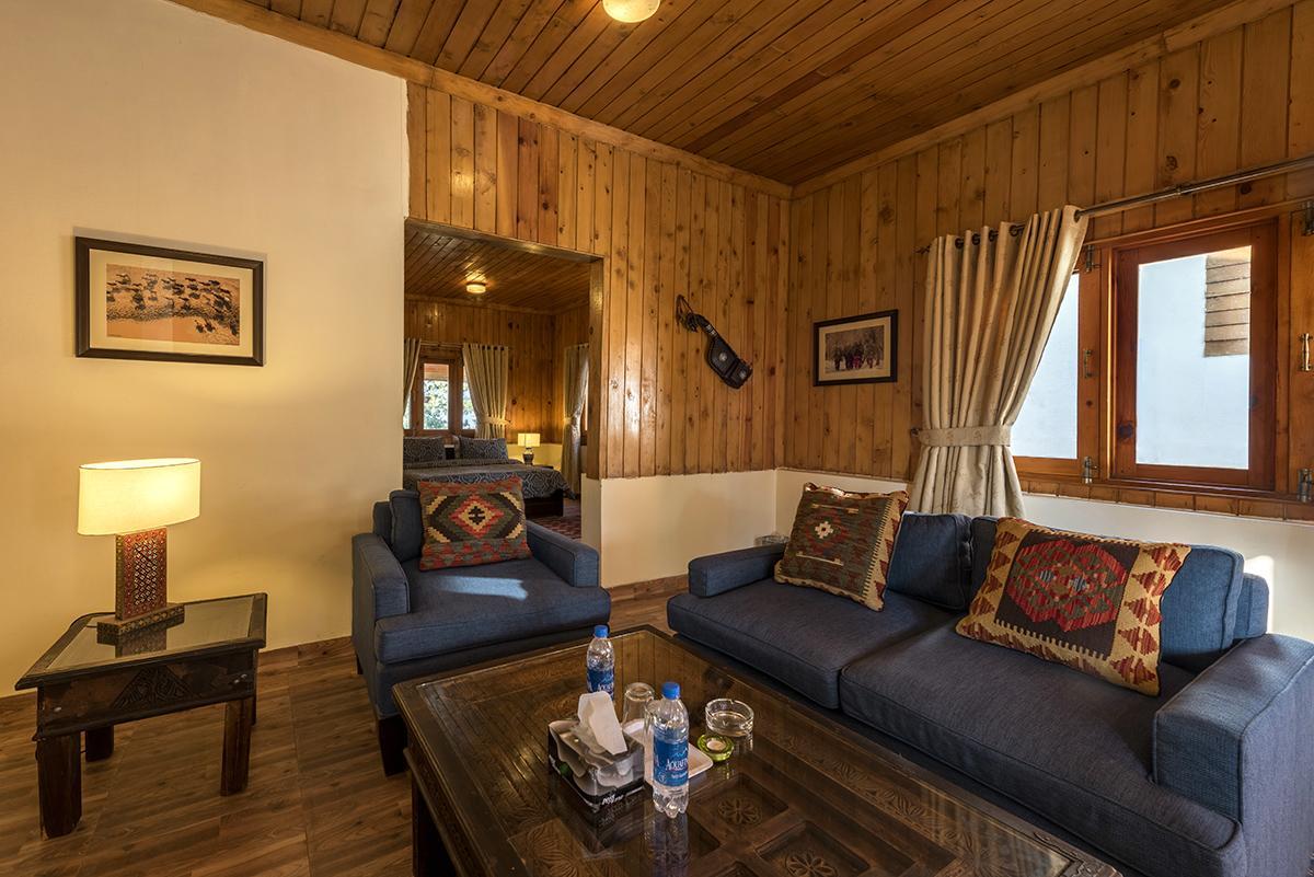 Arcadian Sprucewoods Hotel Shogran Bagian luar foto