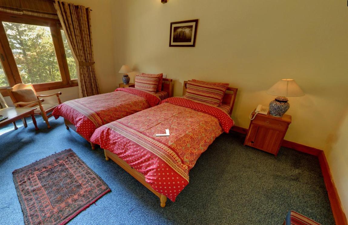 Arcadian Sprucewoods Hotel Shogran Bagian luar foto
