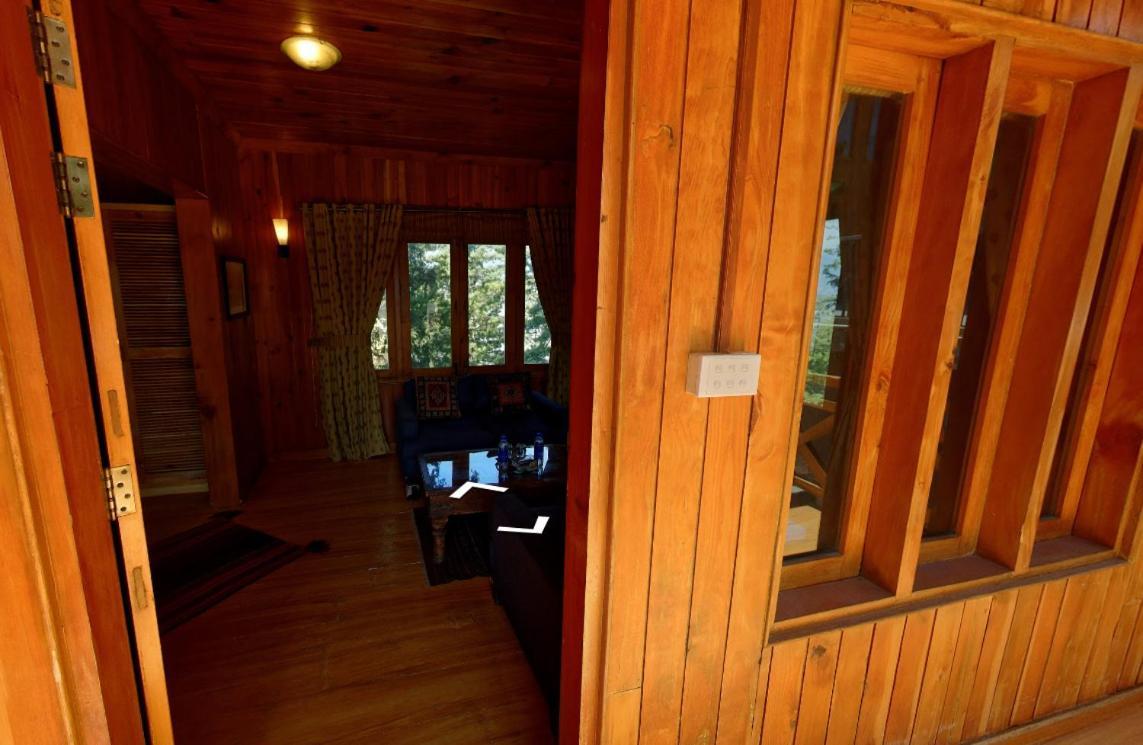 Arcadian Sprucewoods Hotel Shogran Bagian luar foto